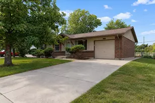 1431 S Magnolia Way, Denver, CO 80224 - Photo 3