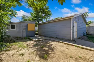 1542 N Cleveland Ave, Loveland, CO 80538 - Photo 13