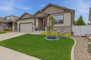 674 Vermilion Peak Dr, Windsor, CO 80550 - Photo 3