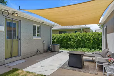 5151 E Thrill Pl, Denver, CO 80207 - Photo 21