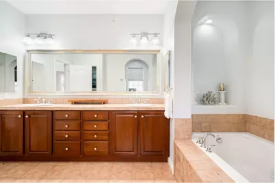 9135 E 29th Pl, Denver, CO 80238 - Photo 25