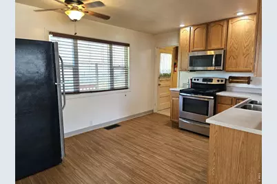 229 Logan St, Sterling, CO 80751 - Photo 11