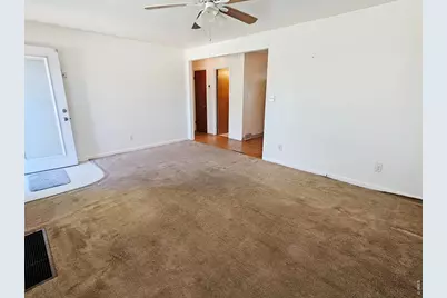 229 Logan St, Sterling, CO 80751 - Photo 3
