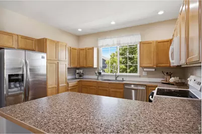 4502 Emerald Bay Ln, Wellington, CO 80549 - Photo 9