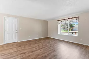 1040 White Elm Dr, Loveland, CO 80538 - Photo 5