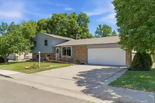 1040 White Elm Dr, Loveland, CO 80538 - Photo 3