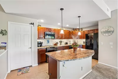 1703 Whitehall Dr #8C, Longmont, CO 80504 - Photo 9