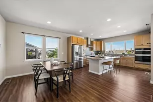 9386 Bross St, Arvada, CO 80007 - Photo 11