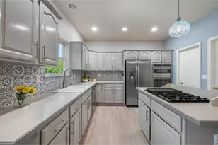 405 Orchard Dr, Louisville, CO 80027 - Photo 5