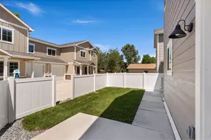 1333 E 4th St, Loveland, CO 80537 - Photo 33