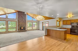 1991 Baldpate Ct, Estes Park, CO 80517 - Photo 11
