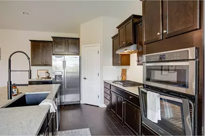 1441 16th Ave, Longmont, CO 80501 - Photo 17
