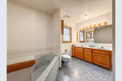 2224 Spindrift Dr, Longmont, CO 80503 - Photo 21