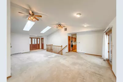 2224 Spindrift Dr, Longmont, CO 80503 - Photo 9