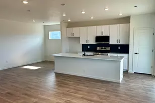 305 Plains Pkwy, Hudson, CO 80642 - Photo 7