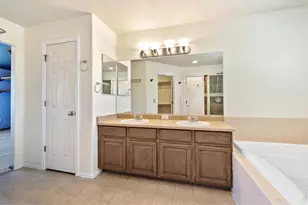 7356 New Raymer Ct, Fort Collins, CO 80525 - Photo 17