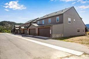 1707 Continental Peaks Cir, Estes Park, CO 80517 - Photo 3