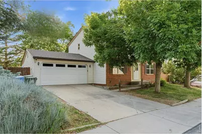 2060 Bennington Cir, Fort Collins, CO 80526 - Photo 3