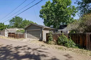 548 W 5th St, Loveland, CO 80537 - Photo 23