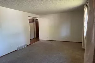 820 W 30th St, Loveland, CO 80538 - Photo 3