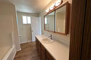 820 W 30th St, Loveland, CO 80538 - Photo 25