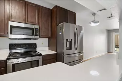225 E 8th Ave #F-6, Longmont, CO 80504 - Photo 5