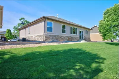 8209 Surrey St, Greeley, CO 80634 - Photo 7
