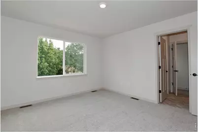 533 S 10th St, Berthoud, CO 80513 - Photo 21