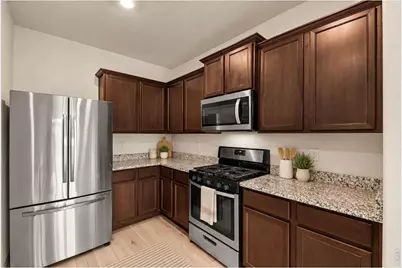 407 Keene Pl, Keenesburg, CO 80643 - Photo 9