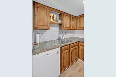 1057 E 5th St, Loveland, CO 80537 - Photo 11