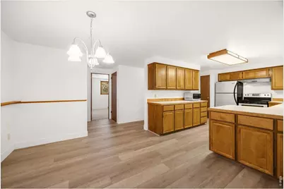 1229 Gateway Dr, Loveland, CO 80537 - Photo 11