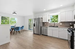 3525 Lakeview Cir, Longmont, CO 80503 - Photo 9