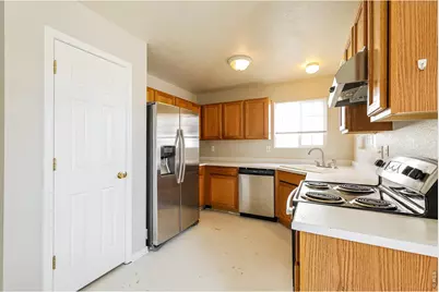 3819 Dry Gulch Rd, Evans, CO 80620 - Photo 5