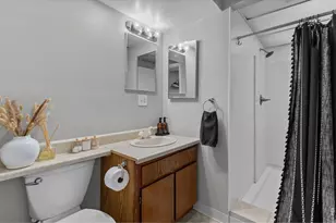 817 Parkview Dr, Fort Collins, CO 80525 - Photo 35