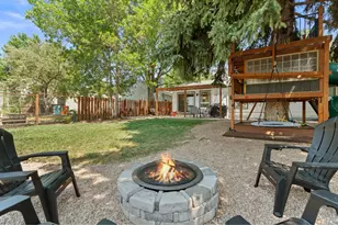 817 Parkview Dr, Fort Collins, CO 80525 - Photo 17