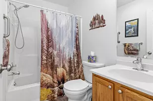 2709 Sunrise Ct, Estes Park, CO 80517 - Photo 21