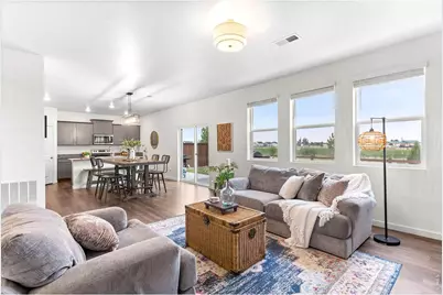 6087 Holstein Dr, Fort Collins, CO 80528 - Photo 11