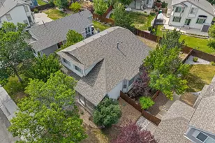 18132 E Linvale Dr, Aurora, CO 80013 - Photo 43