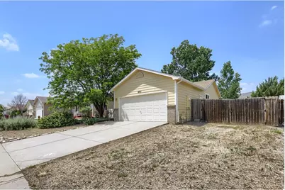 891 S Rachel Ave, Milliken, CO 80543 - Photo 3