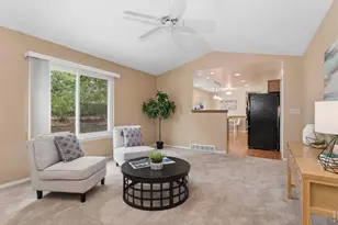 621 Rider Ridge Dr, Longmont, CO 80504 - Photo 7