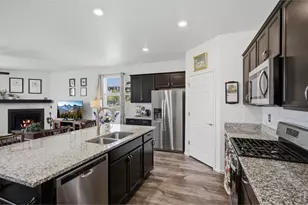 735 Camberly Dr, Windsor, CO 80550 - Photo 9