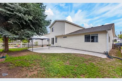 1155 Trout Creek Cir, Longmont, CO 80504 - Photo 21