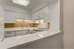 1131 Fairway Club Cir, Estes Park, CO 80517 - Photo 7