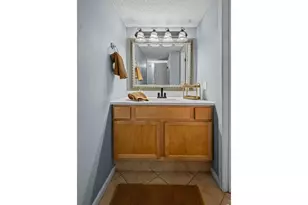 3121 S Tamarac Dr, Denver, CO 80231 - Photo 9