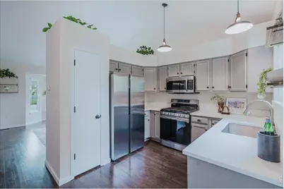 8433 Tabor Cir, Arvada, CO 80005 - Photo 5