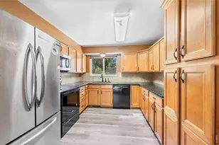 707 Hilltop St, Longmont, CO 80504 - Photo 9