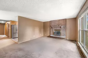 707 Hilltop St, Longmont, CO 80504 - Photo 5
