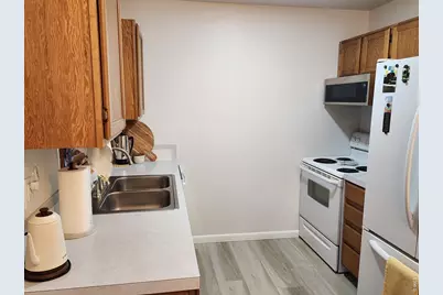 404 Mulberry Dr, Loveland, CO 80538 - Photo 3