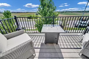 1083 Mountain Dr, Longmont, CO 80503 - Photo 17