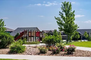 1083 Mountain Dr, Longmont, CO 80503 - Photo 31